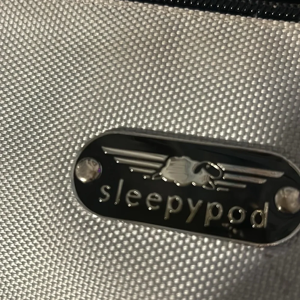 Sleepypod Air In-Cabin Pet Carrier, Glacier Silver
